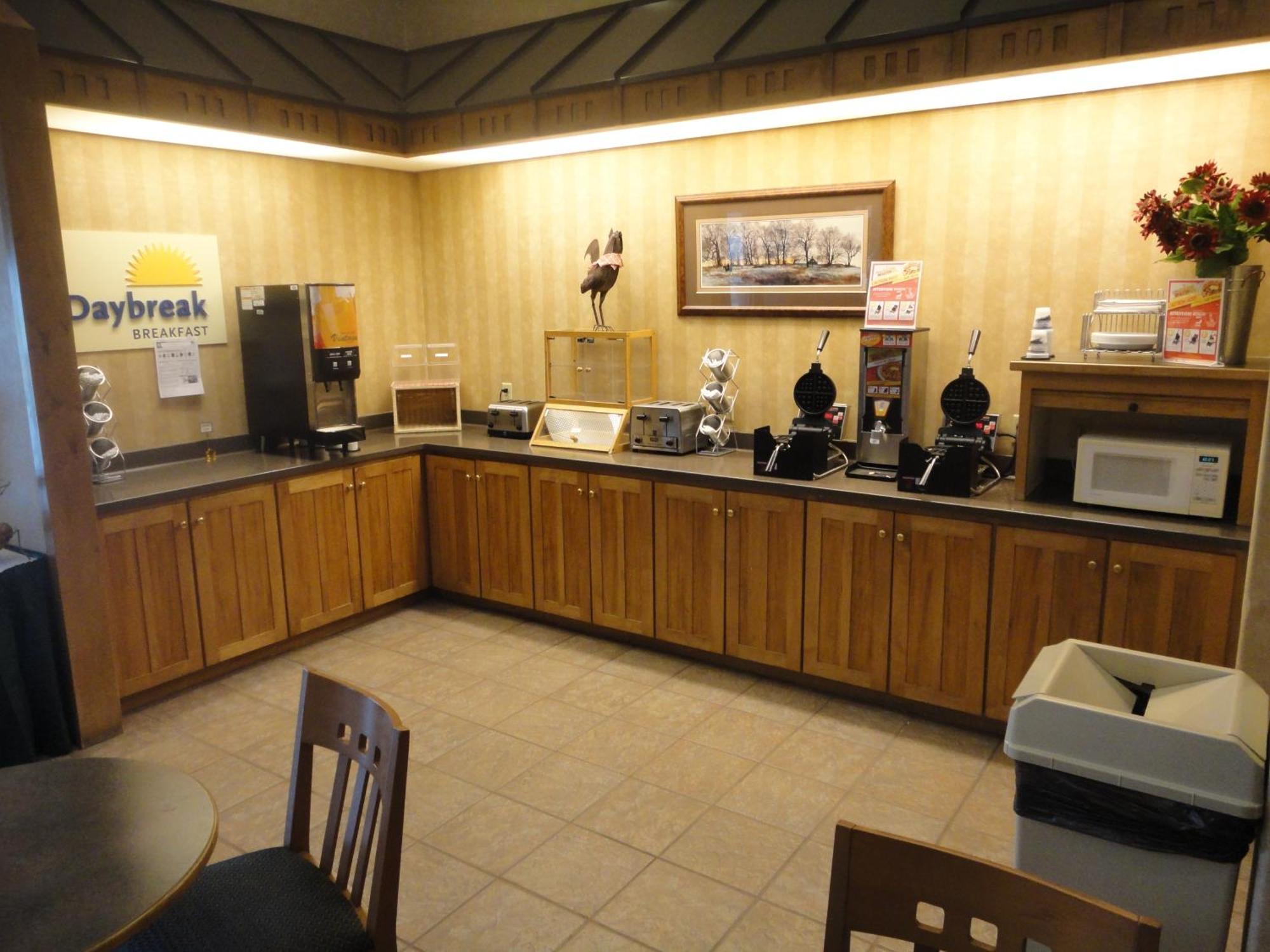 Days Inn By Wyndham Rapid City Esterno foto