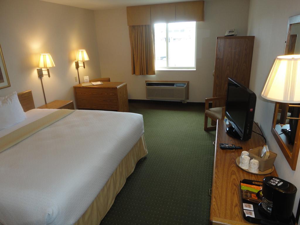 Days Inn By Wyndham Rapid City Esterno foto