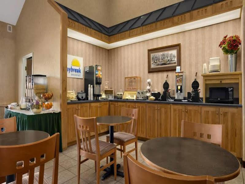 Days Inn By Wyndham Rapid City Esterno foto